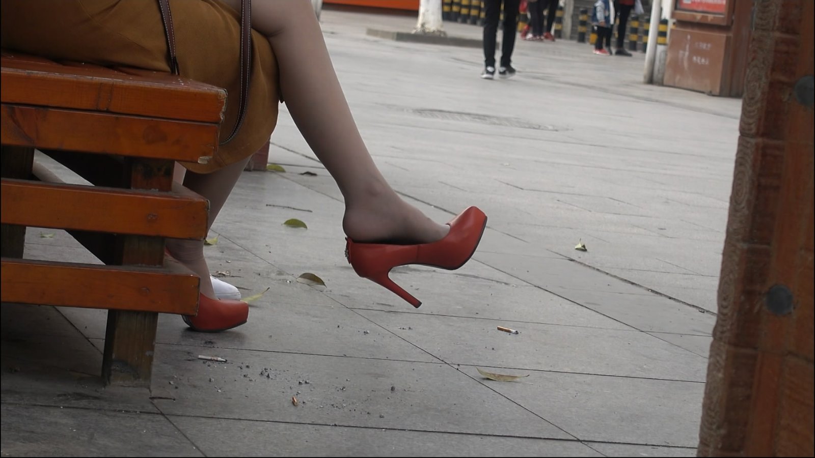 streetsnapdangl[00 00 42][20181201 001947 8]